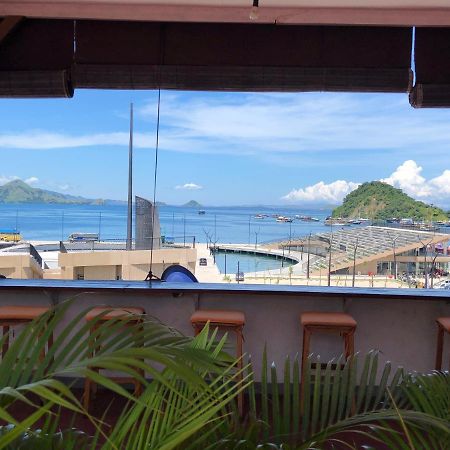 Blue Ocean Hotel Labuan Bajo Exterior foto