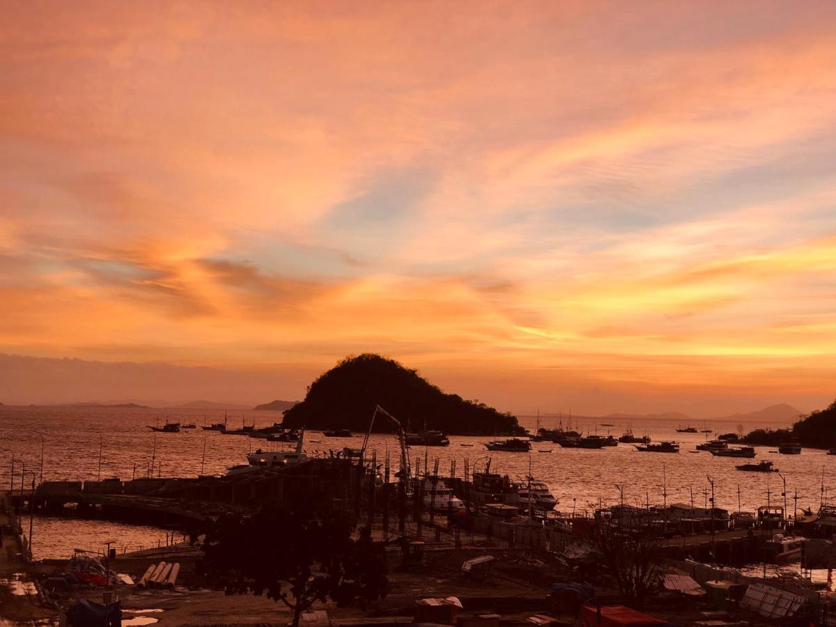Blue Ocean Hotel Labuan Bajo Exterior foto