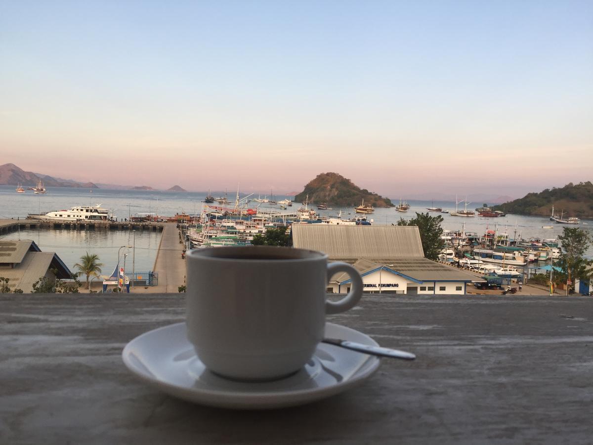 Blue Ocean Hotel Labuan Bajo Exterior foto