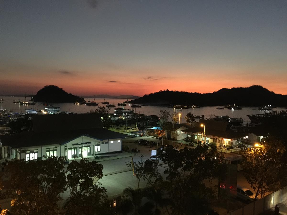 Blue Ocean Hotel Labuan Bajo Exterior foto