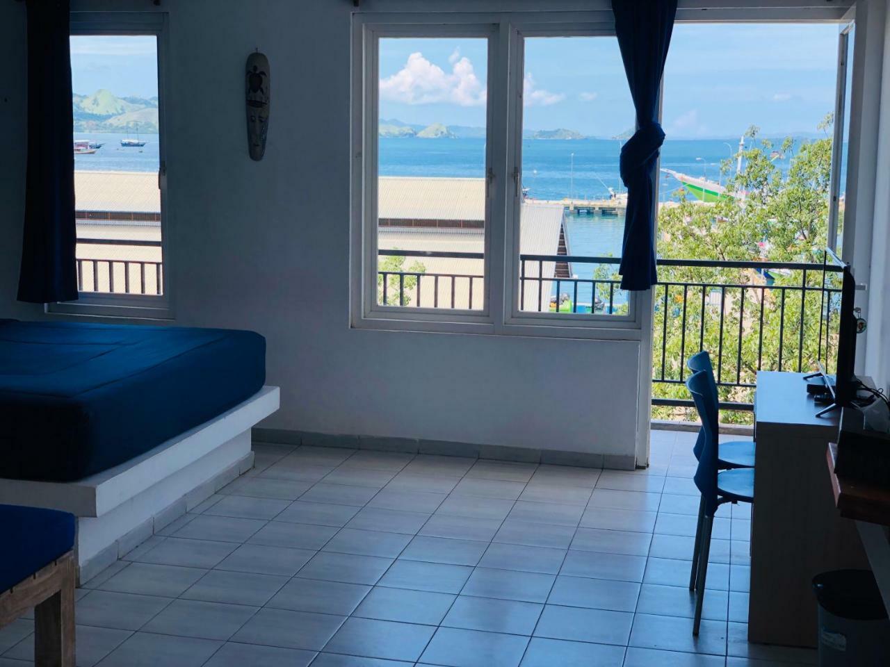 Blue Ocean Hotel Labuan Bajo Exterior foto